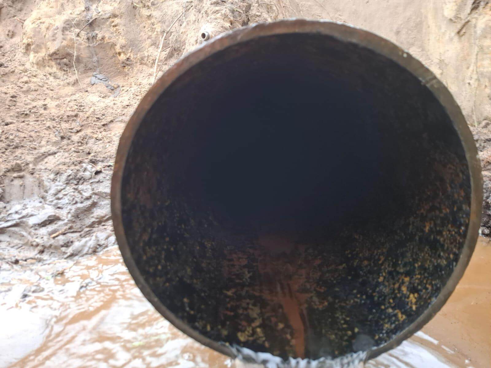 wyczyszczony wodociąg